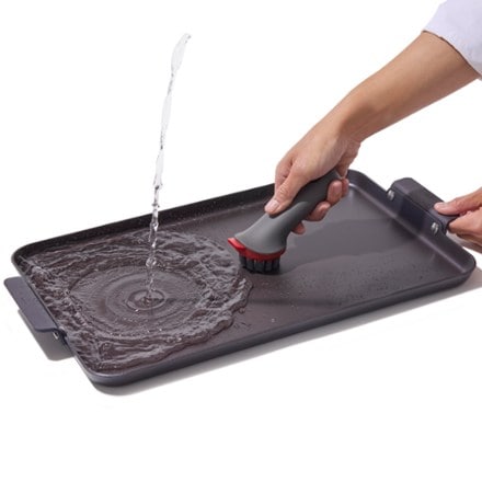 OXO Outdoor Carbon Steel Double-Wide Griddle 4