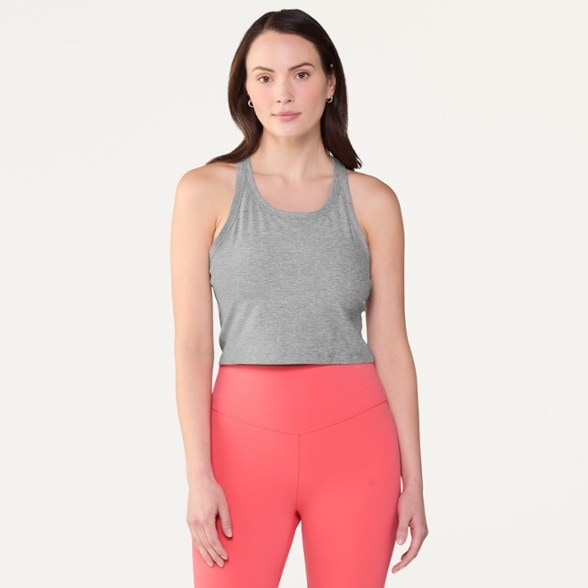 Model info: Height: 5'9" | Chest: 34C | Waist: 33" | Wearing size: L