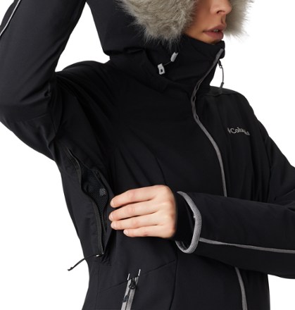 columbia women's alpine slide jacket