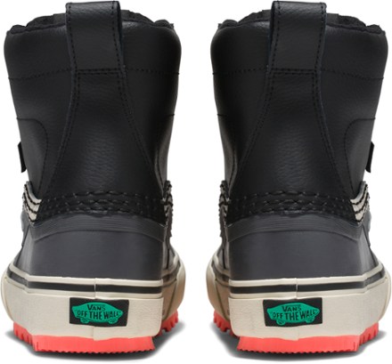 Vans Standard Mid Snow MTE Boots - Women's 2