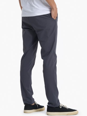 Vuori Cascade Tech Chino Pants - Men's 2