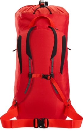 Arc'teryx Alpha FL 30 Pack 2