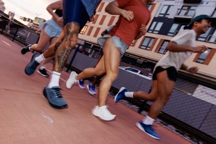 Topo Athletic Phantom 4 Road-Running Shoes - Men's 5