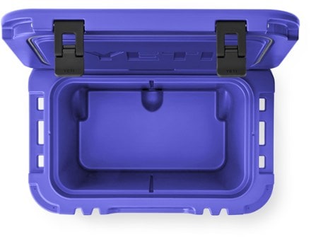 YETI Roadie 32 Wheeled Cooler 6
