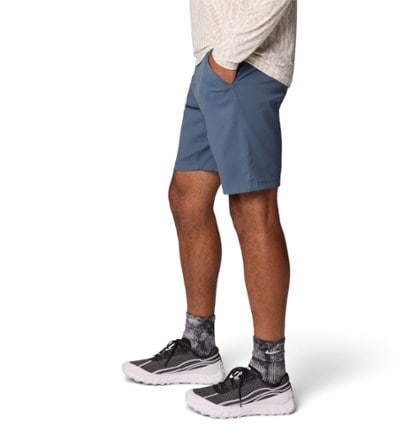 Mountain Hardwear Hardwear AP Active Crossover Shorts - Men's 9" Inseam 4