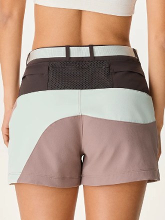 Outdoor Voices RecTrek Colorblock 3" Shorts - Women's 1