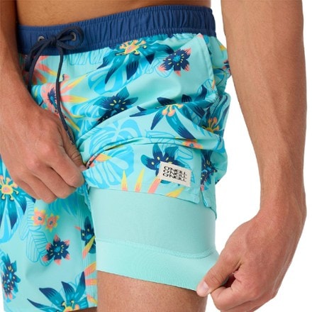 O'Neill Hermosa Elastic Waist Lined 17" Swim Trunks - Men's 3