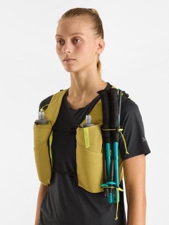 Arc'teryx Norvan 7 Hydration Vest - Women's 8