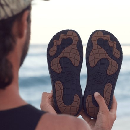 Location Image for Cloud9 Maxx Flip-Flops - Men's