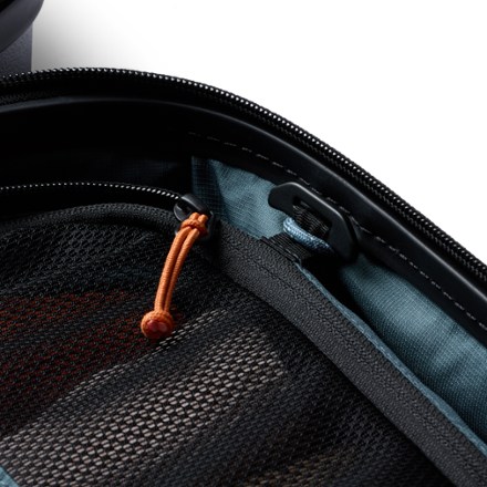 Bellroy Transit Carry-On 9