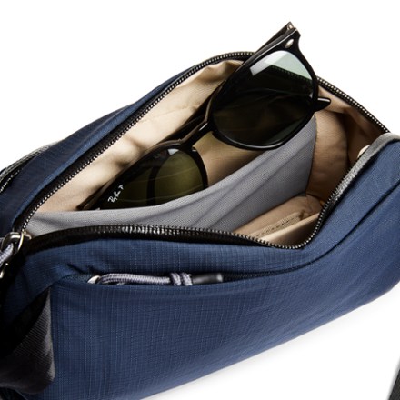Bellroy Venture Sling 2.5 L 6