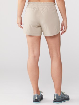 REI Co-op Active Pursuits 4.5" Shorts - Women's 2