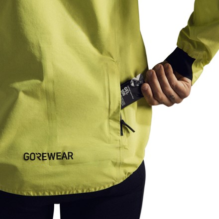 Spinshift GORE-TEX Cycling Jacket - Men's