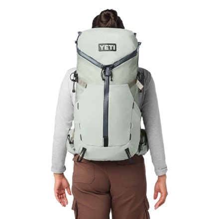 YETI Skala 32 L Pack - Women's 3