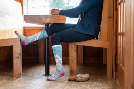 Darn Tough Yeti Over-the-Calf Midweight Ski and Snowboard Socks - Women's 5