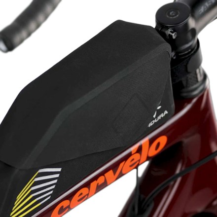 Apidura Racing Bolt-On Top Tube Pack - 1 L 4