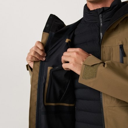 Vuori Taika Shell Jacket - Men's 7
