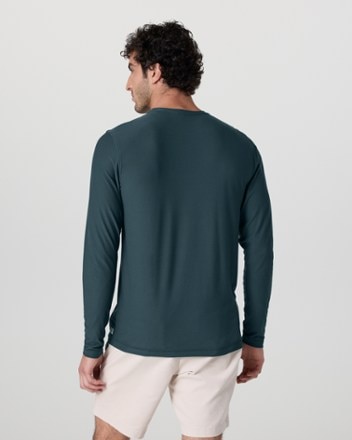 Vuori Long-Sleeve Strato Tech T-Shirt - Men's 2