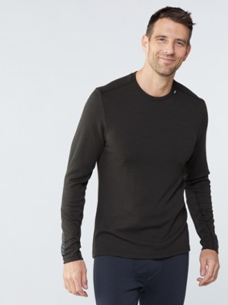 Helly Hansen Lifa Merino Midweight Crew Base Layer Top - Men's 1