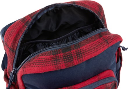 United By Blue 9 L Sidekick Pack - Plaid 4