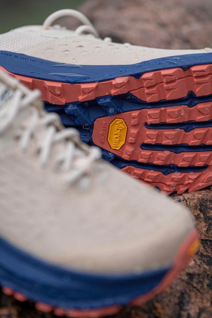 Location Image for Olympus 6 Hike Low GTX Shoes - Women's