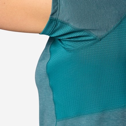 Marmot Uptrail Active Shirt - Women's 3
