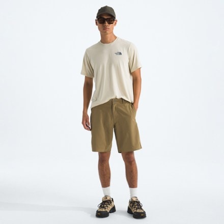 The North Face Rolling Sun Packable 7" Shorts - Men's 2