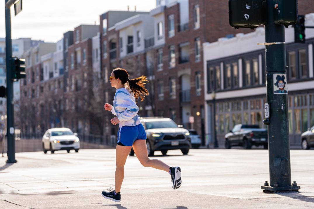 Location Image for Escalante 4 Road-Running Shoes - Women's