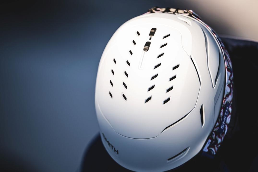 Location Image for Vantage 2 Mips Snow Helmet