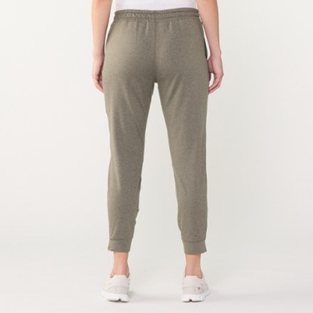Vuori Performance Joggers - Women's 2