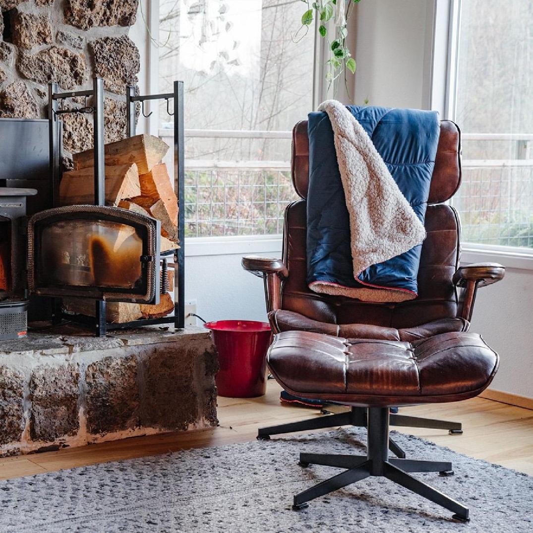 Location Image for Sherpa Fleece Puffy Blanket