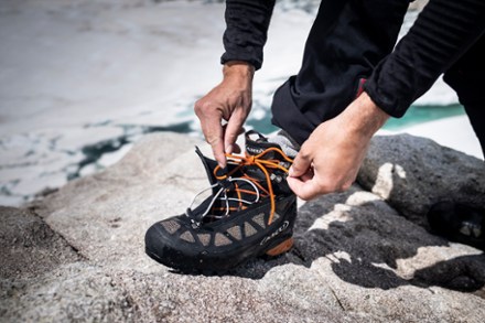 AKU Croda DFS GTX Mountaineering Boots - Men's 7