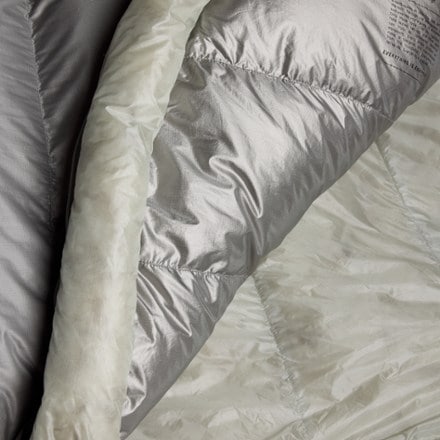 Mountain Hardwear Ghoul 20F/-7C Sleeping Bag 10