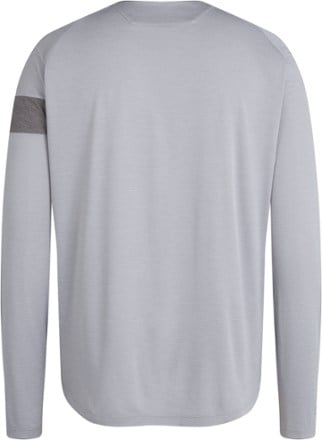 Rapha Trail Long-Sleeve Bike T-Shirt - Men's 1