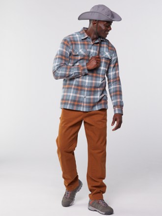 Patagonia Long-Sleeve Midweight Fjord Flannel Shirt - Men's 3