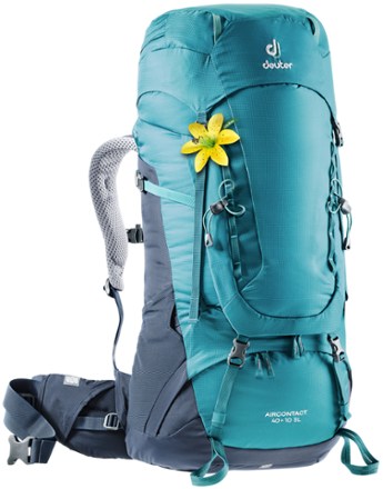 deuter women's hiking backpack