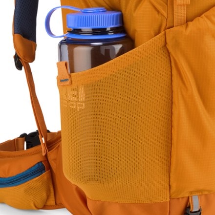 REI Co-op Tarn 40 Pack - Kids' Water bottle pocket (Water bottle sold separately)