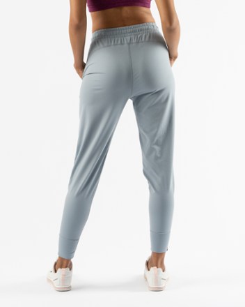 rabbit EZ Joggers 2.0 - Women's 1