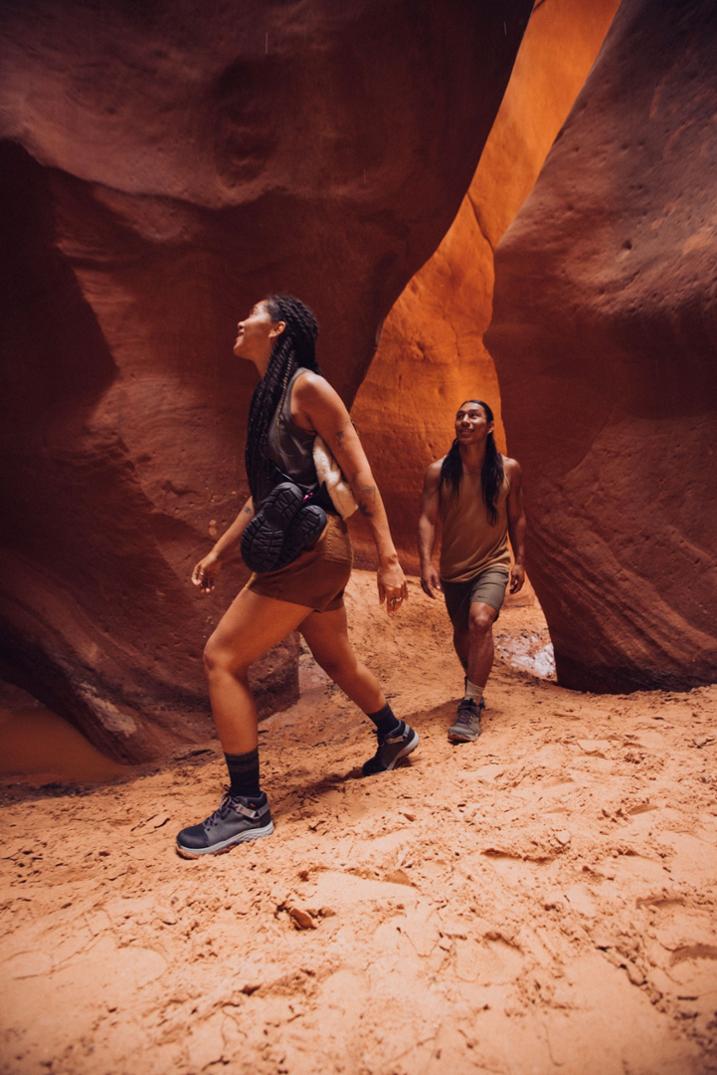 Location Image for Grandview GTX Mid Hiking Shoes - Women's