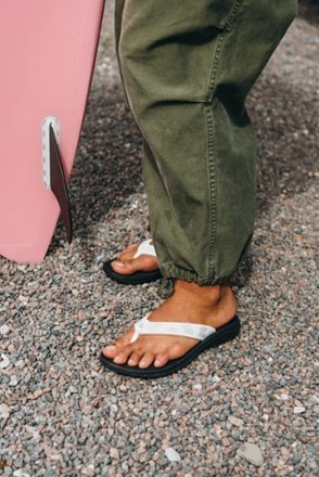 OluKai 'Ohana Flip-Flops - Women's 7