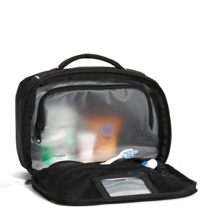 The North Face Base Camp Voyager Dopp Kit 2
