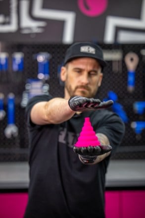 Muc-Off Collapsible Silicone Funnel 3
