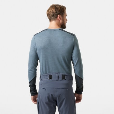 Helly Hansen LIFA Merino Midweight Crew Base Layer Top - Men's 2