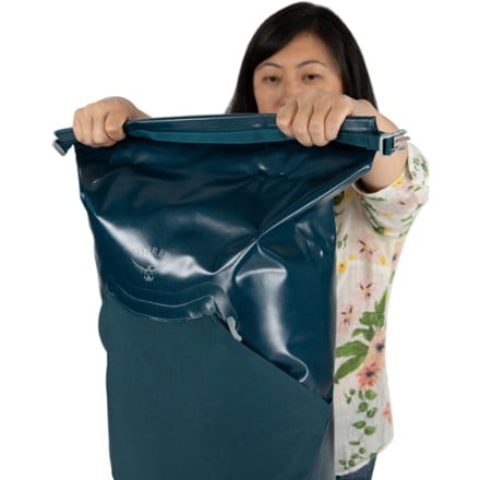 Osprey Transporter Waterproof 30 L Pack 4
