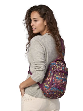 Patagonia Atom Sling Bag 3