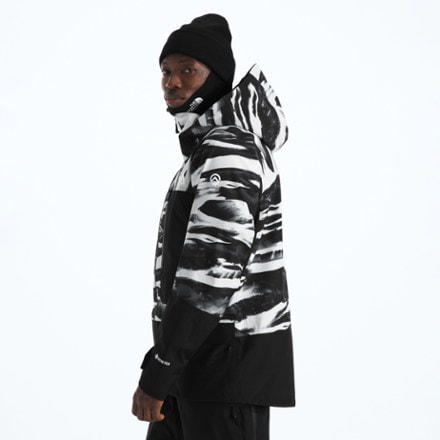 The North Face Summit Verbier GTX Jacket - Men's 3