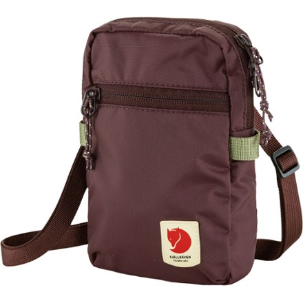 Fjallraven High Coast Pocket Sling Bag 2
