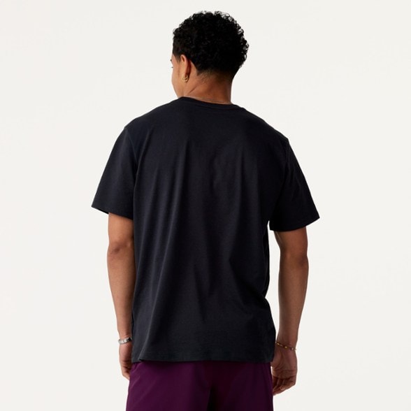 On Body Image of color Black/White