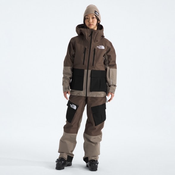 On Body Image of color Tnf Black/Smokey Brown