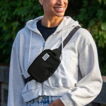 Amphipod R3 Express Convertible Pack 2